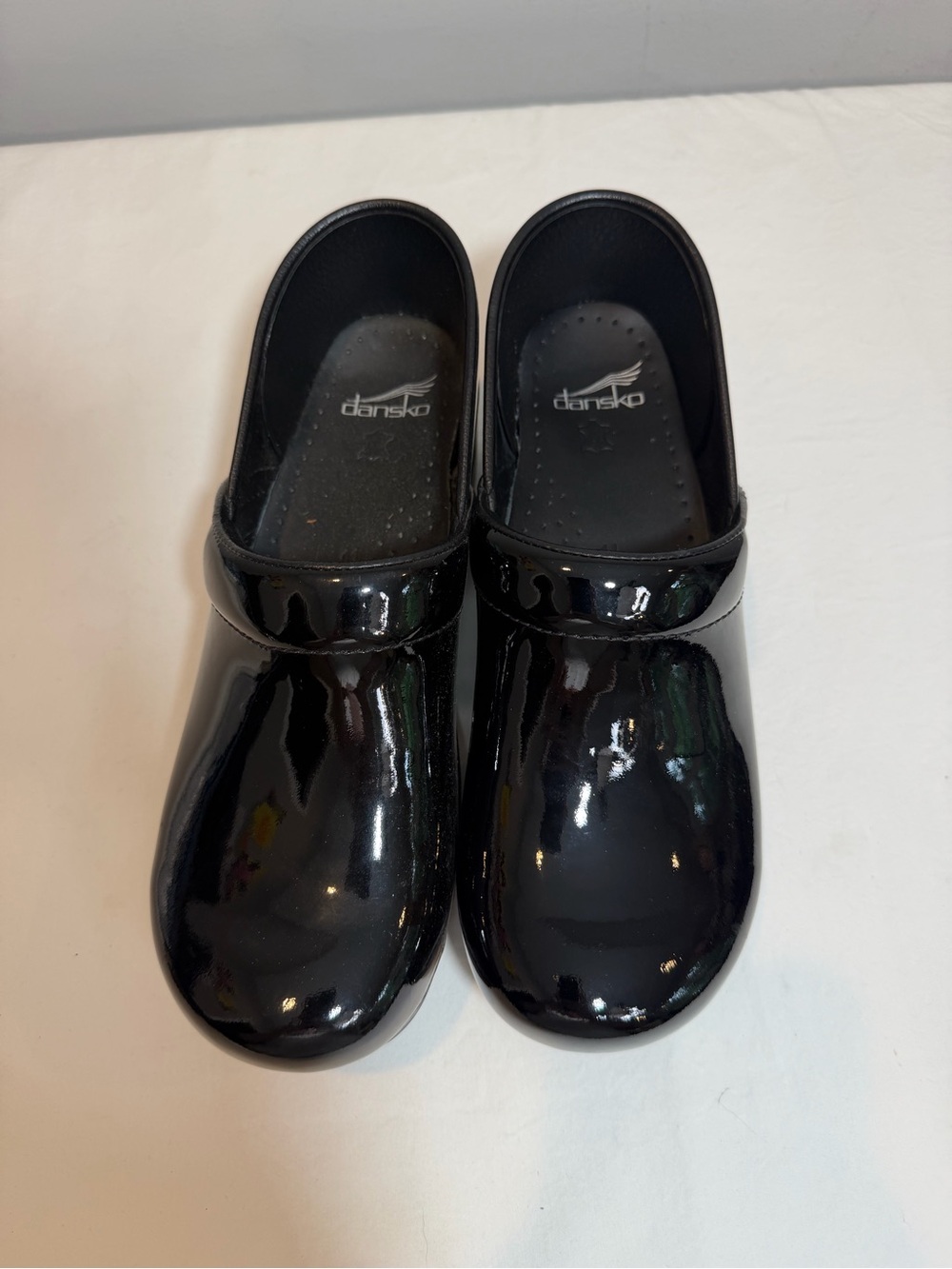 New Dansko professional black patent leather slip on clogs size 41 - Picture 3 of 11